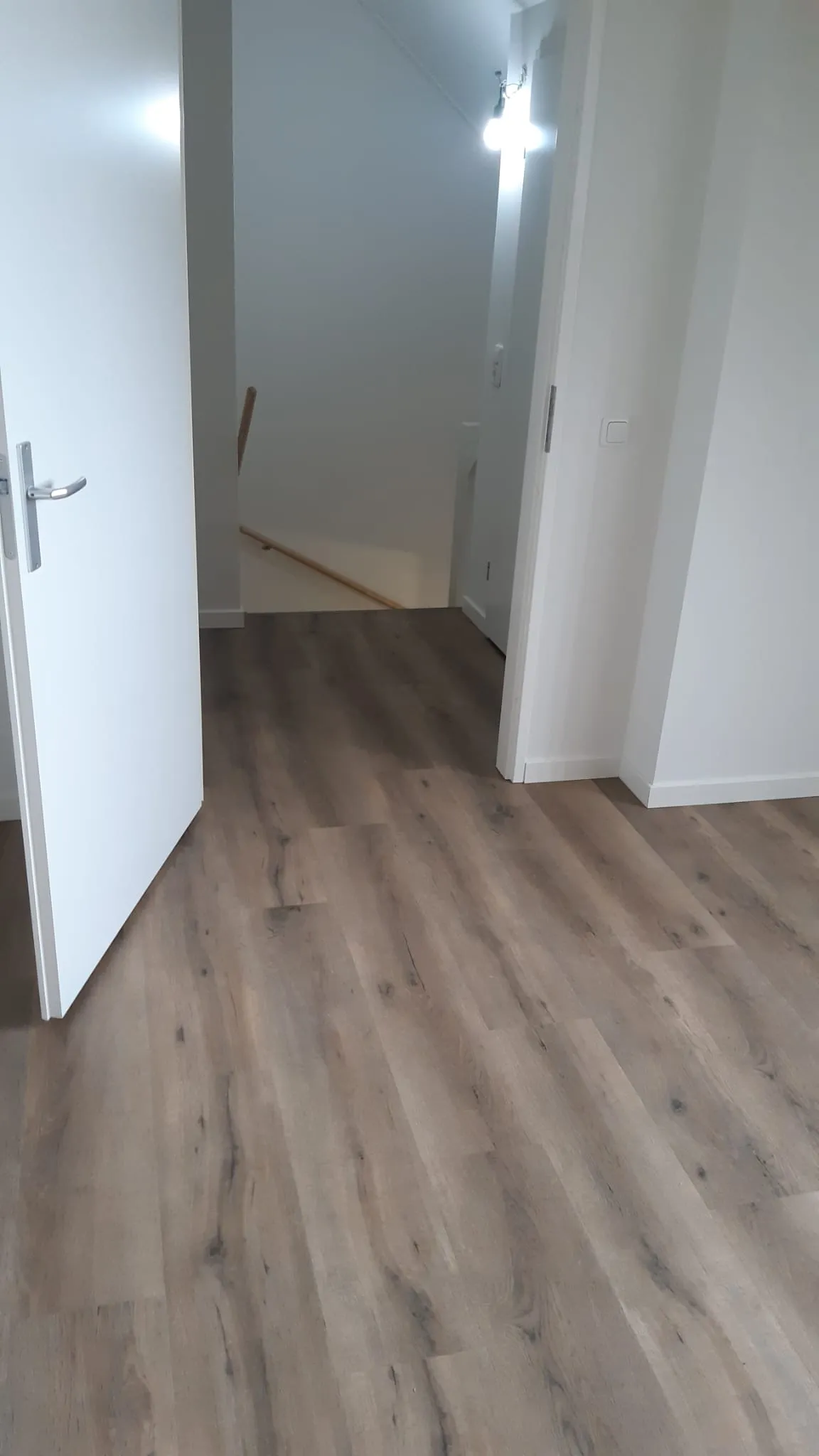 Gestoffeerde trap met tapijt