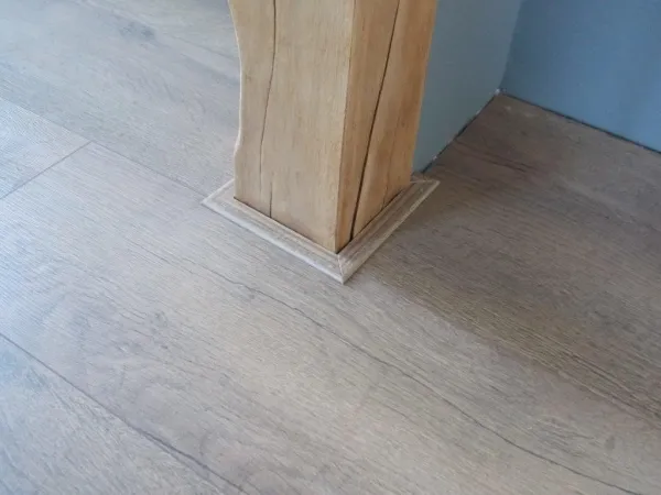 Laminaat vloer in moderne woning